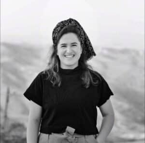 Read more about the article נעה גזונדהייט
